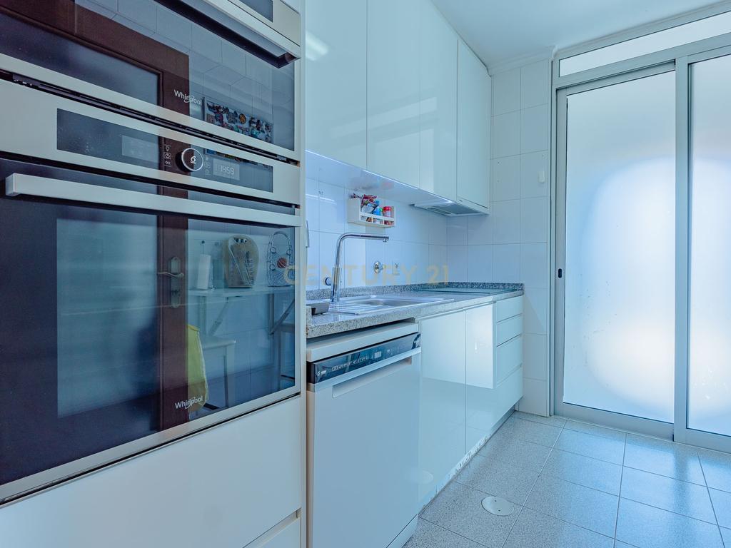 Apartamento T2 com terraço panorâmico – Rio Tinto - Image 11
