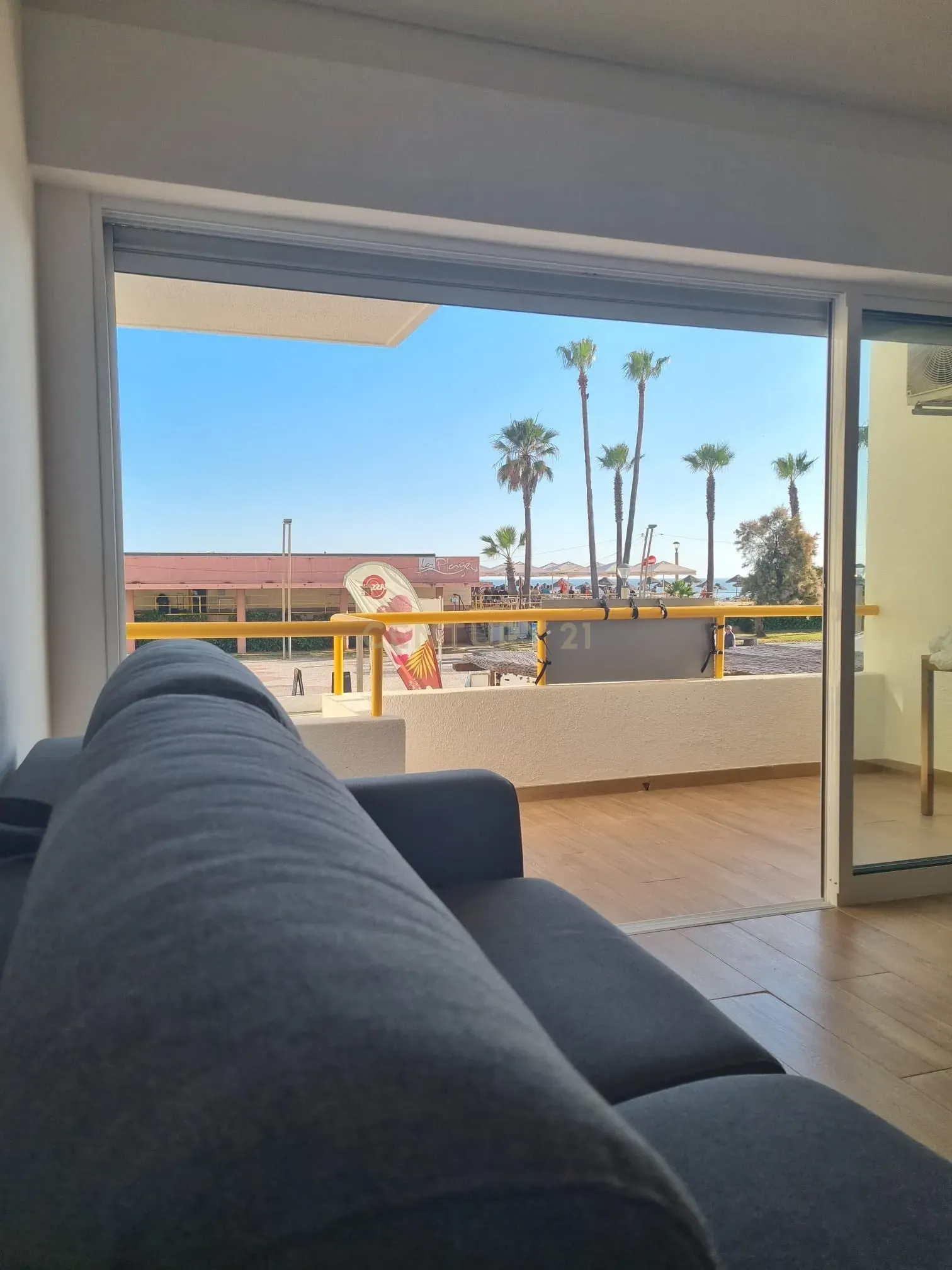 Apartamento Renovado T1 com Vista Mar em Quarteira - Arrendamento - Image 6
