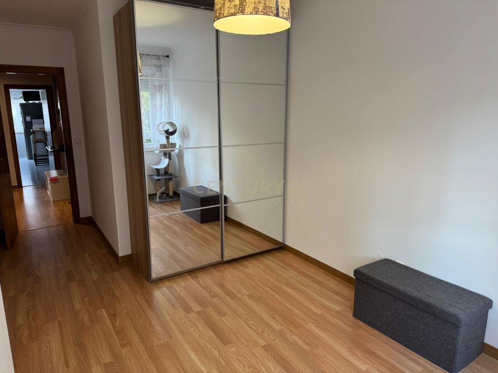 Apartamento T2 Rio de Mouro  - Image 10