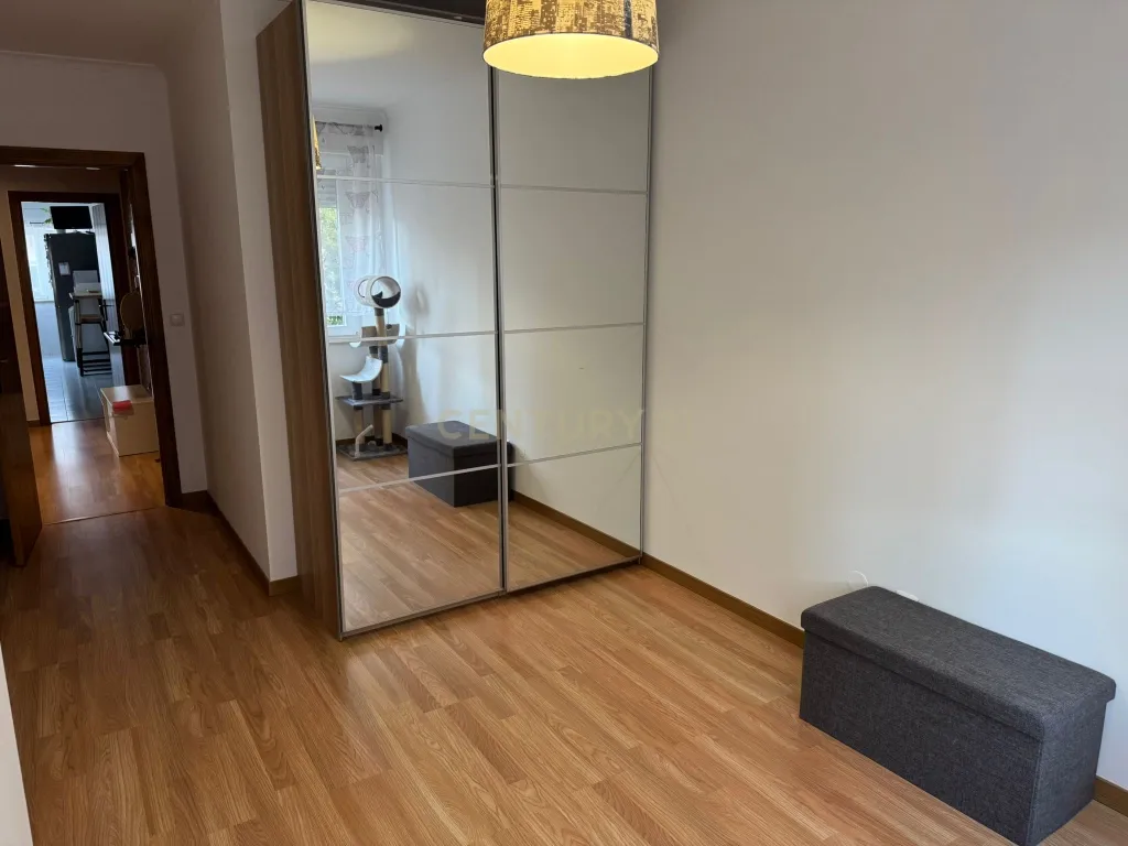 Apartamento T2 Rio de Mouro - Image 10