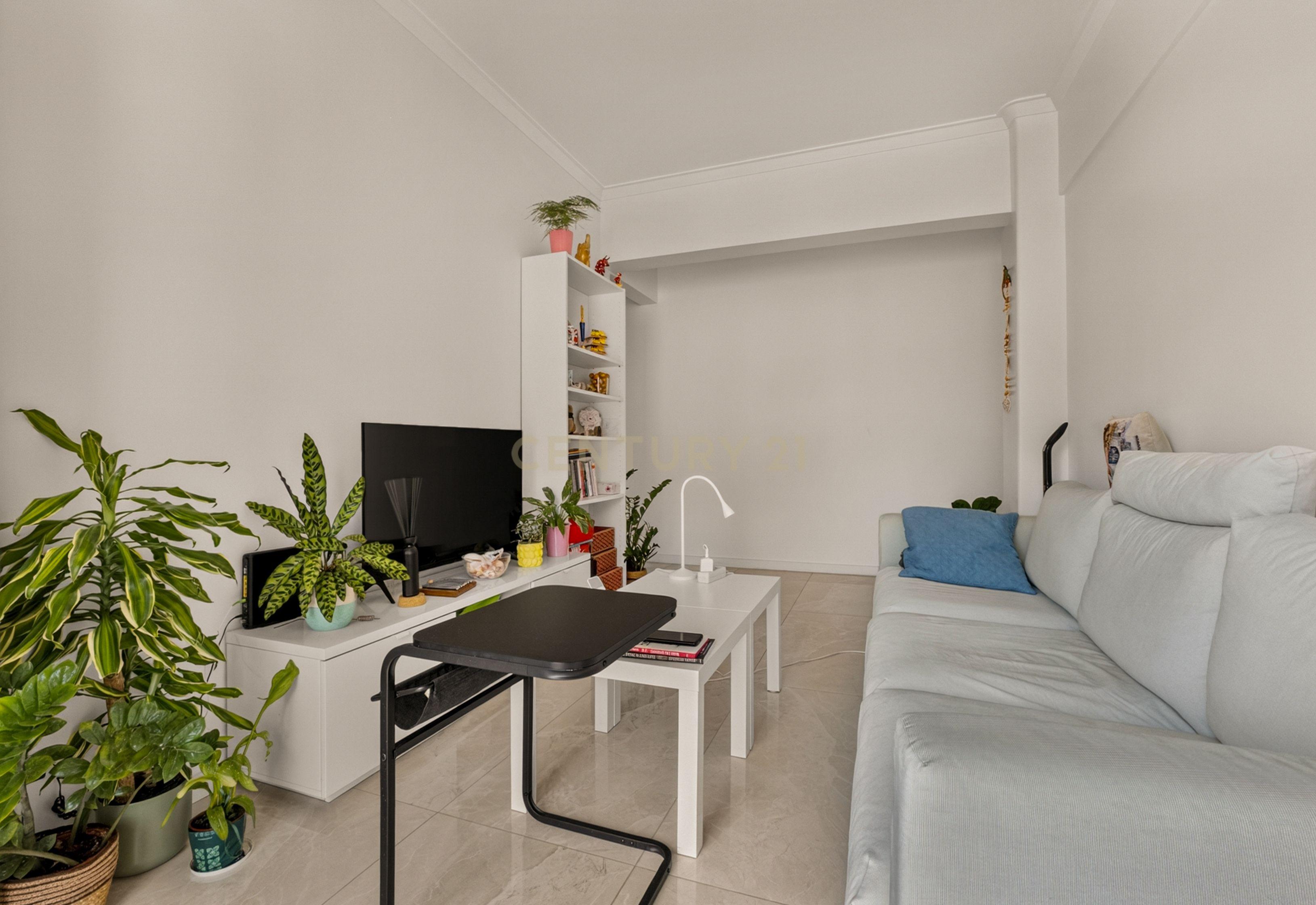 Fotografia 9 de Apartamento T2 totalmente renovado em Cascais | Excelente oportunidade de investimento