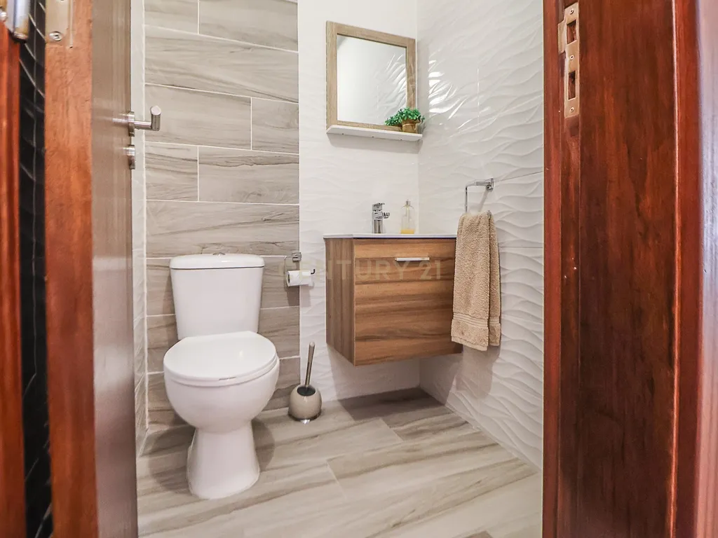 Loja na Torre da Marinha - Image 5