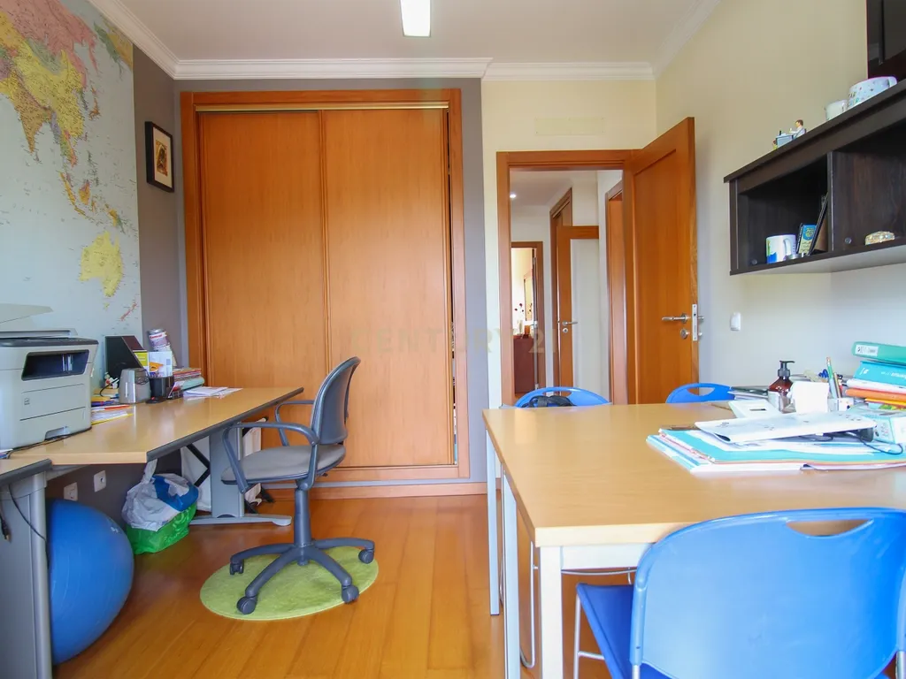 Apartamento T3 centro Palmela - Image 29