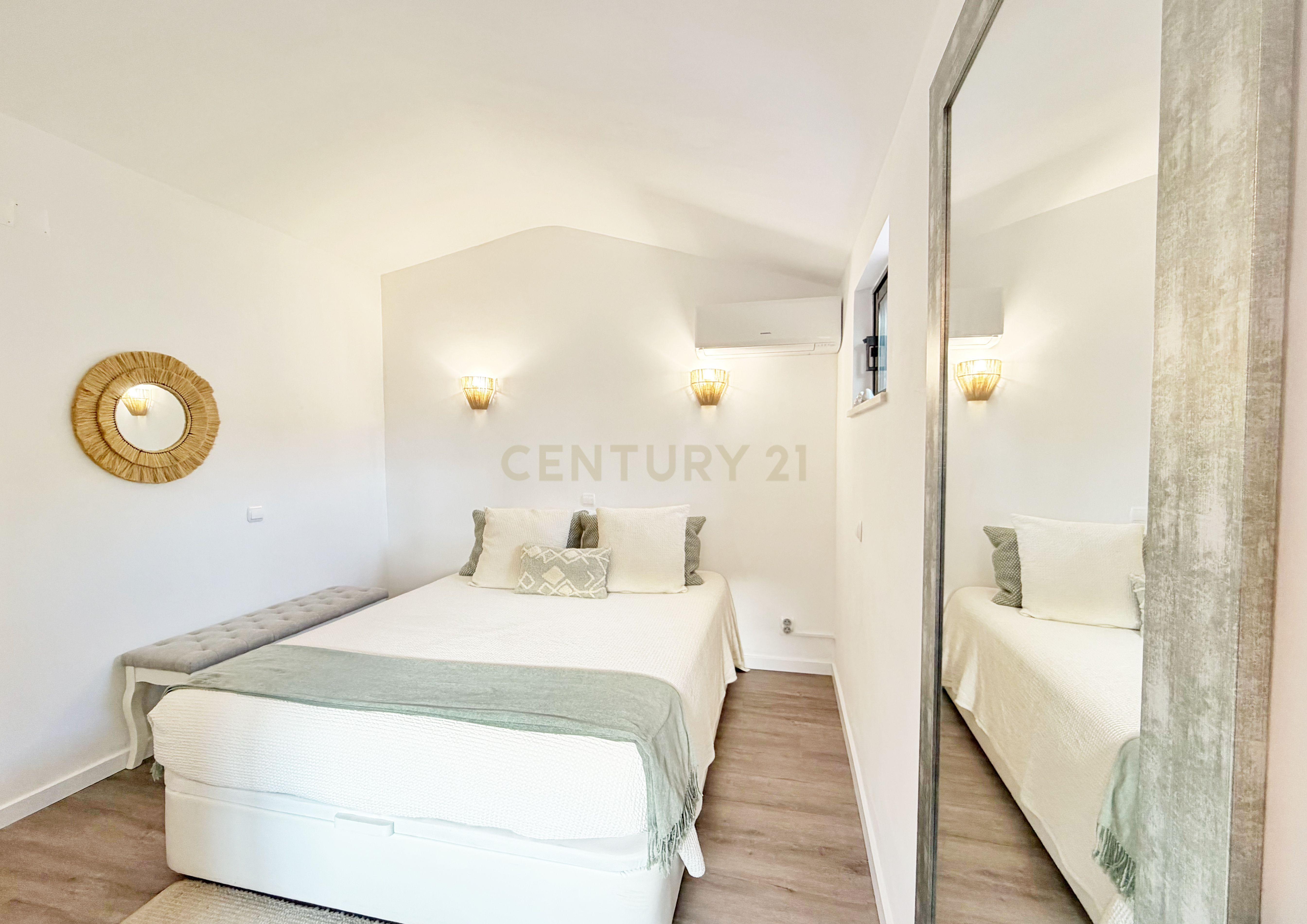 Fotografia 7 de Apartamento T0 com Piscina no Condominio Aldeia das Açoteias, 2 KM da Praia da Falésia – Ideal para Férias e Investimento