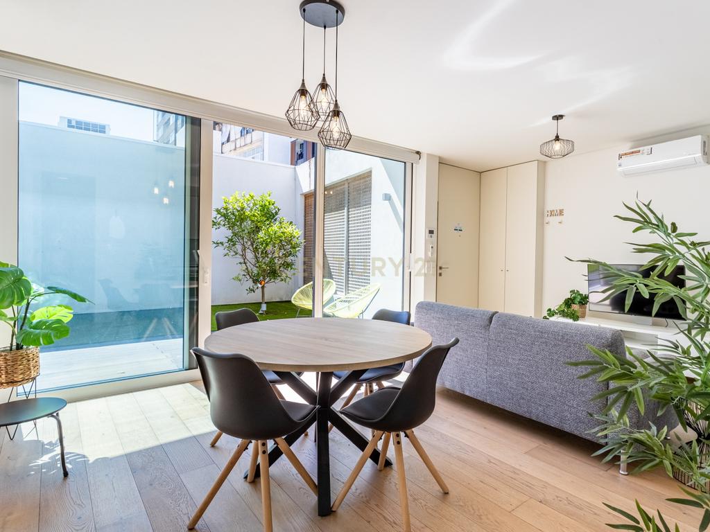 Luxuoso T1 Loft no Campo Grande, Lisboa - Image 4