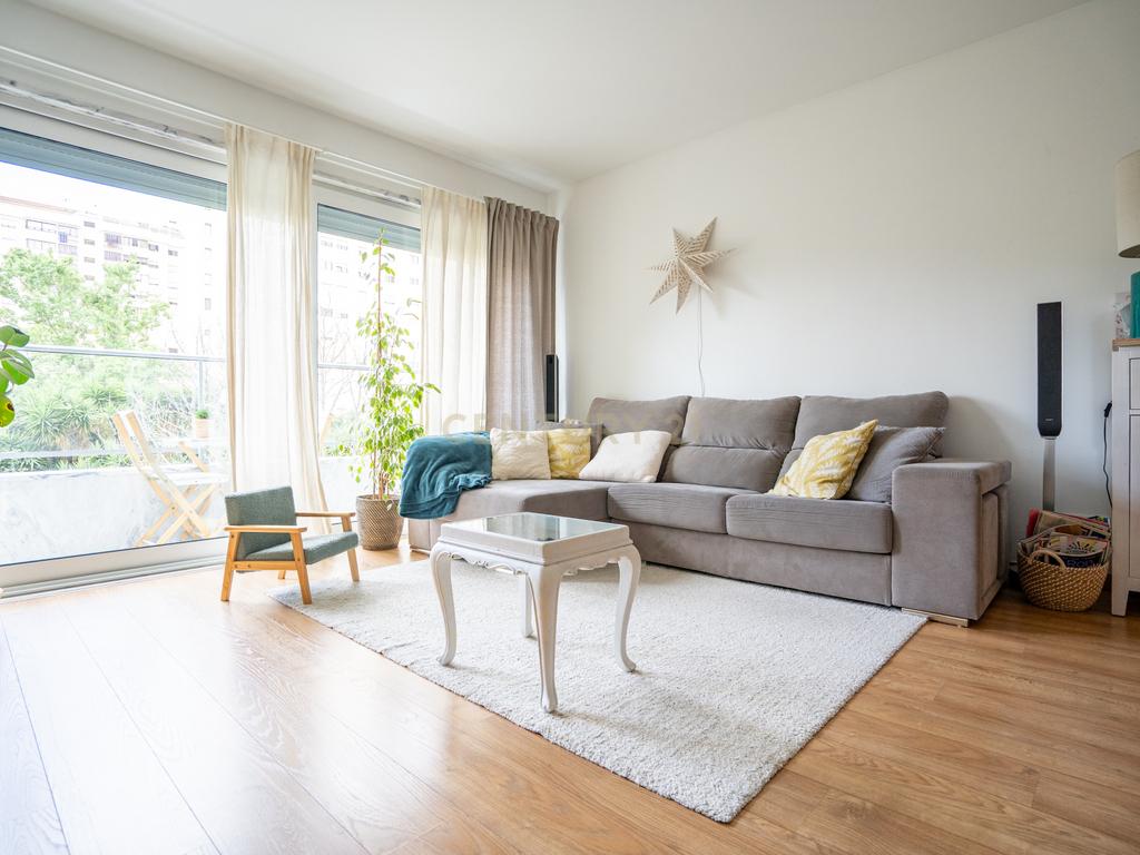 Apartamento T3 na Quinta do Património, em Sacavém. - Image 8