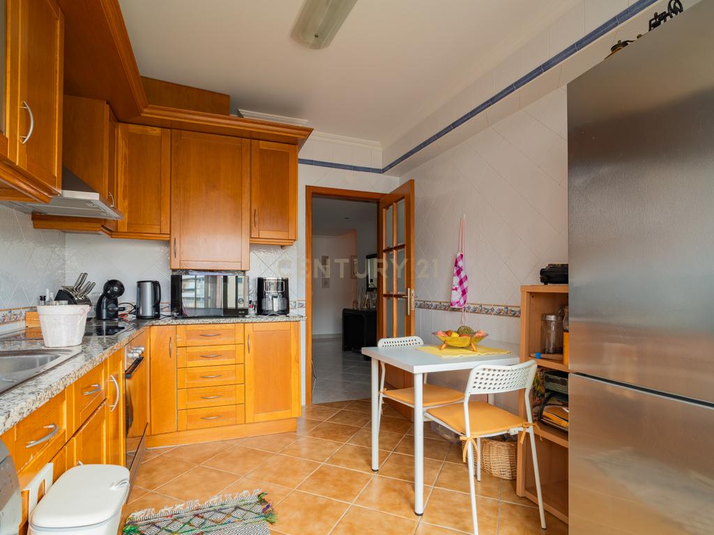 Espetacular Apartamento T3 em Leiria com Vista Panorâmica - Image 9