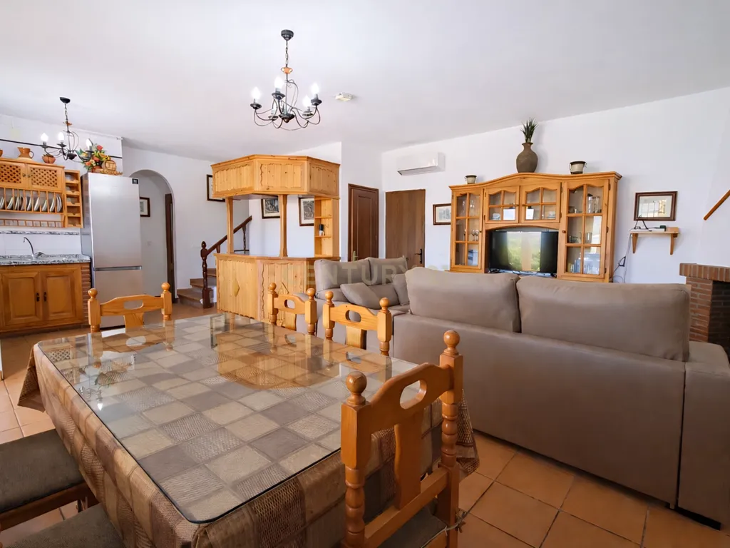 Quinta com vistas panorâmicas em Ronda, piscina privada, olival em produção e casa andaluza · Ideal para investimento em turismo rural - Image 12