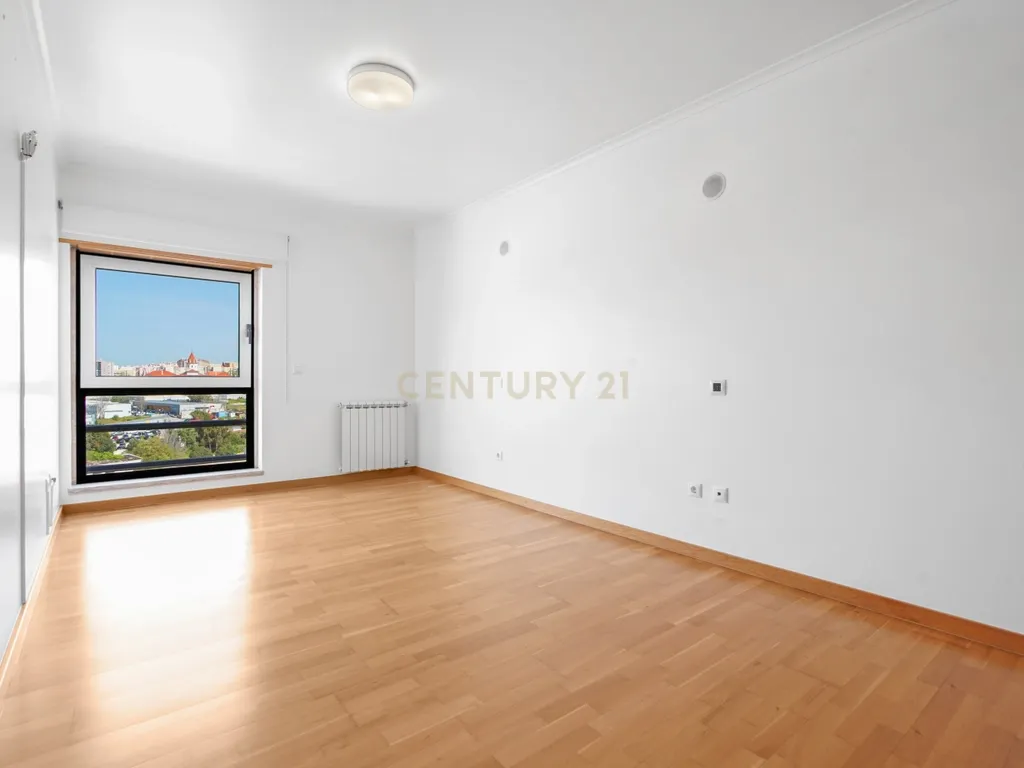 Apartamento T5 Duplex de Luxo para Arrendamento – Avenida do Brasil, Lisboa - Image 41