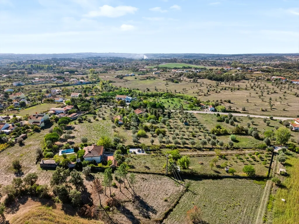 Moradia com 5.100 m² de terreno e vista para o Castelo de Tomar - Image 63