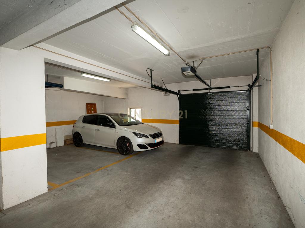 ** ESPECTACULAR APARTAMENTO NO CENTRO DE MAFRA, COM PARQUEAMENTO ** - Image 38