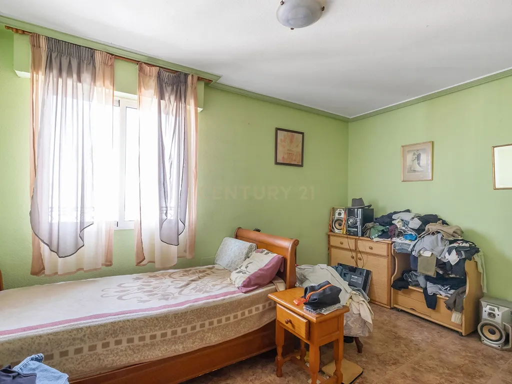 Chalet em Torrevieja, Alicante — Oportunidade de Investimento - Image 25