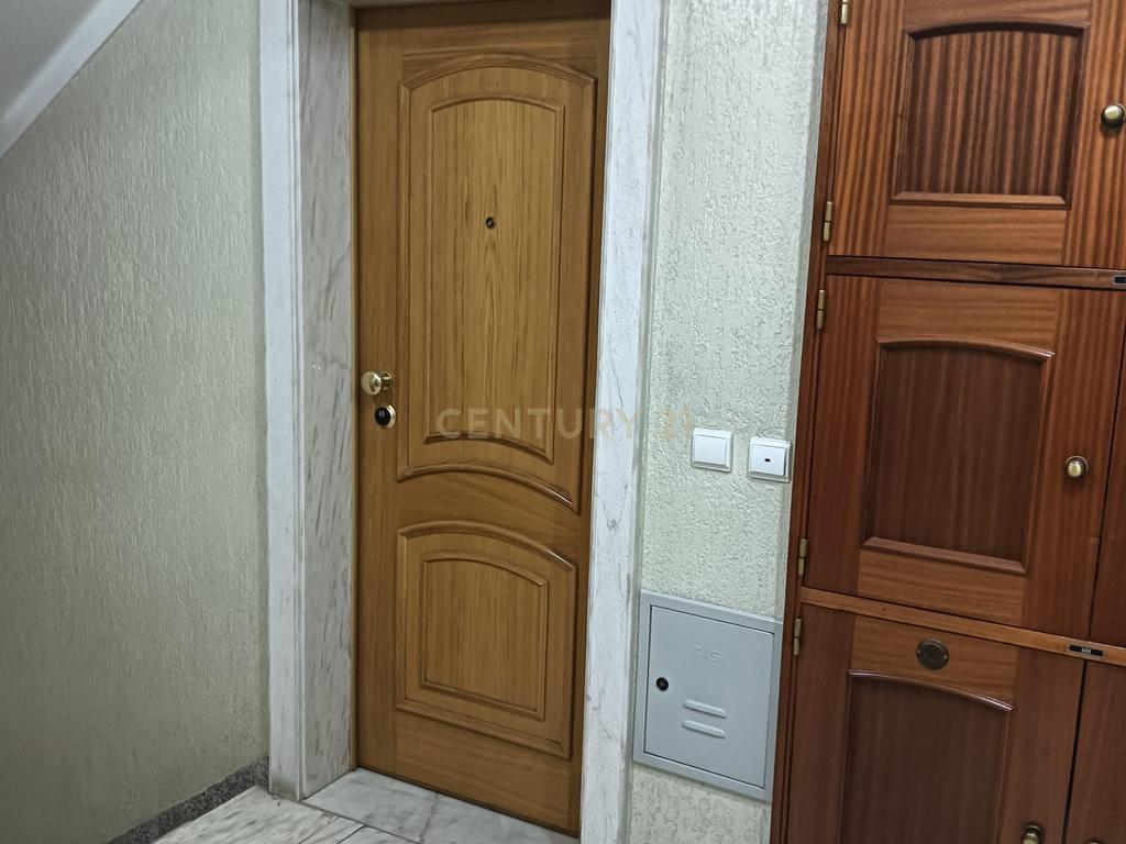 T3 com Suite/Garagem e Arrecadação - Vialonga - Image 59