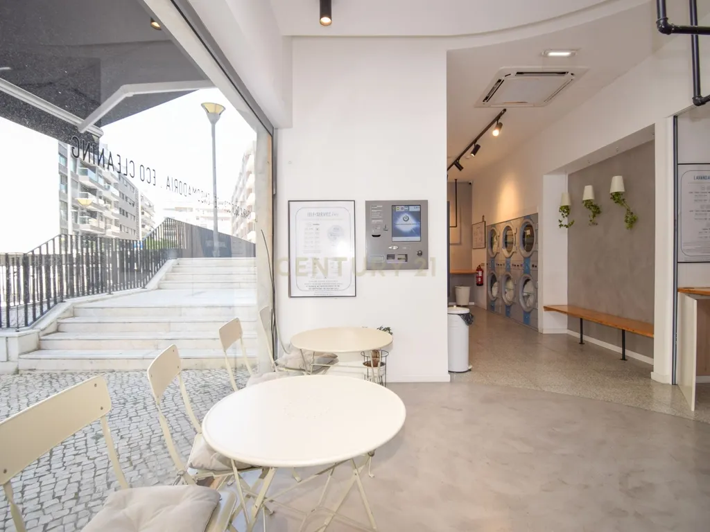 Loja Comercial em Benfica – Localização Premium e Grande Potencial - Image 9