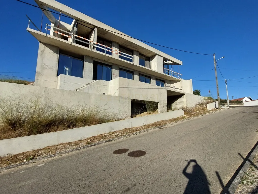 Moradia Luxuosa em Vialonga, Vila Franca de Xira - Image 16