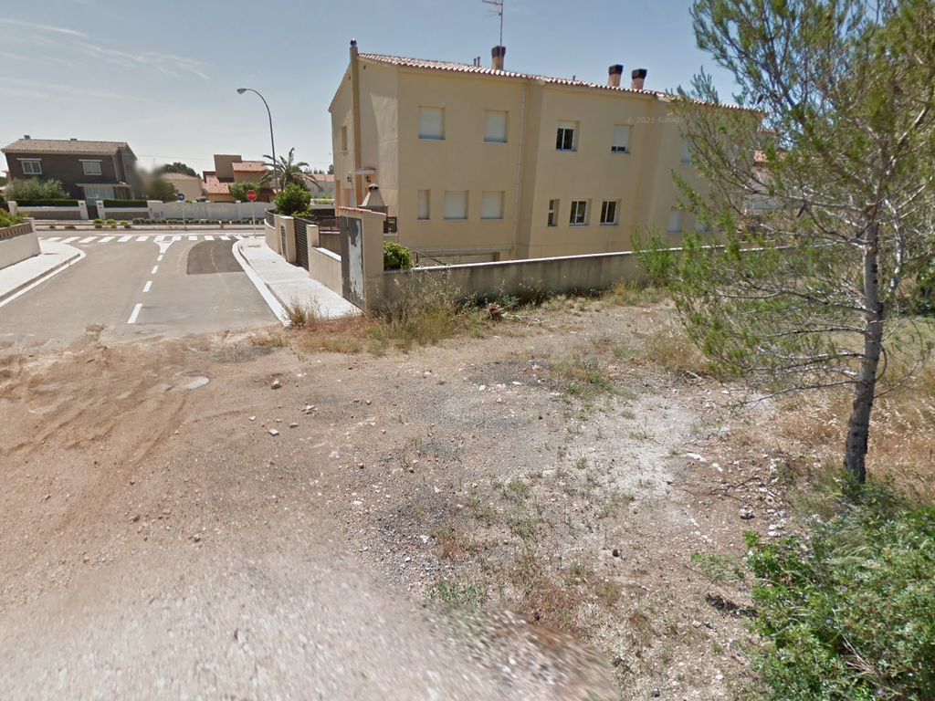 Terreno Urbano em Miami Platja – Ideal para Moradias Unifamiliares - Image 2