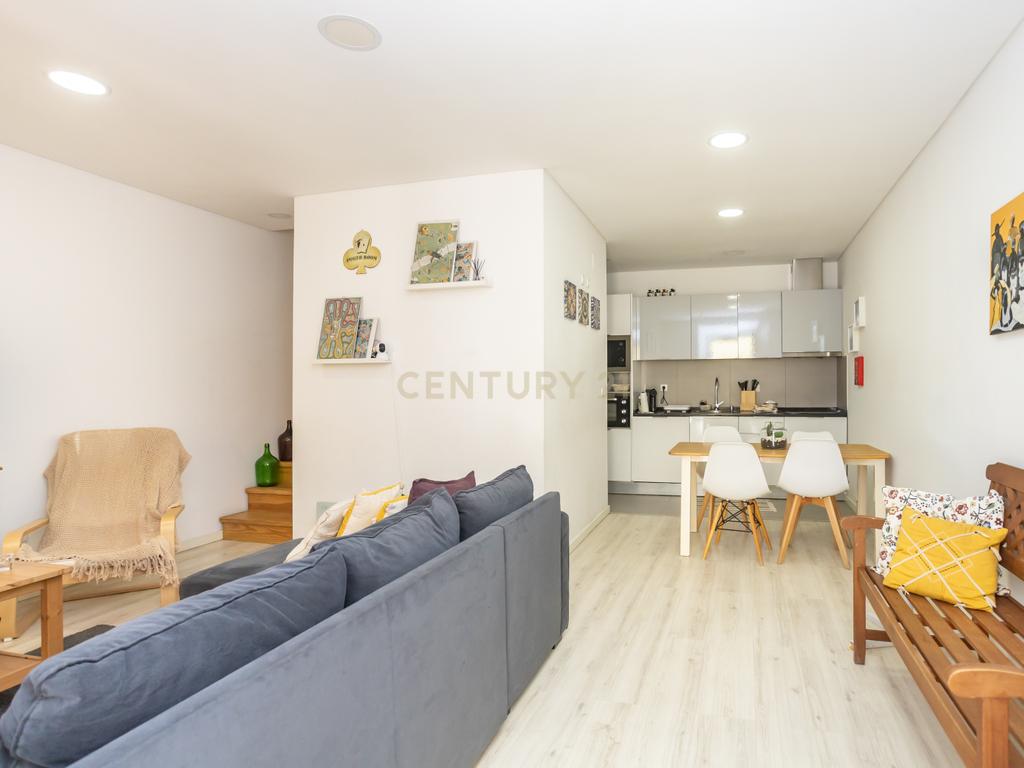 Prédio de Charme Totalmente Renovado no Coração da Baixa de Setúbal – Investimento de Excelência - Image 45