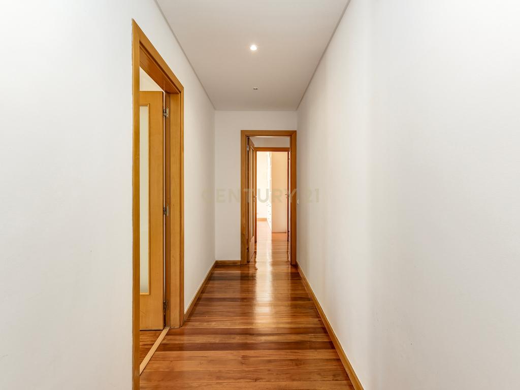 Apartamento T3 ( 2+1 ) Avenidas Novas ( Bairro do Rêgo), Lisboa - Image 9