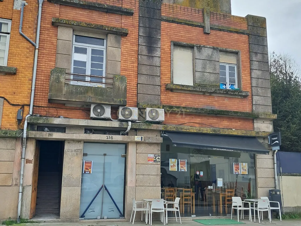 Loja com armazém na rua do Carvalhido - Porto - Image 9