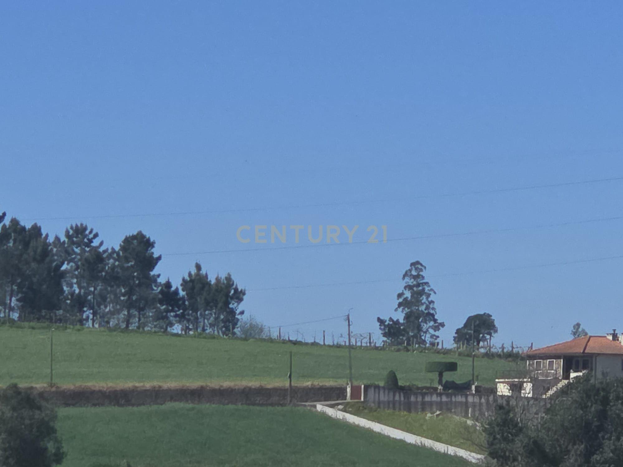 Fotografia 7 de Lote para construção de moradia de três frentes, Vilar de Figos, Lote5