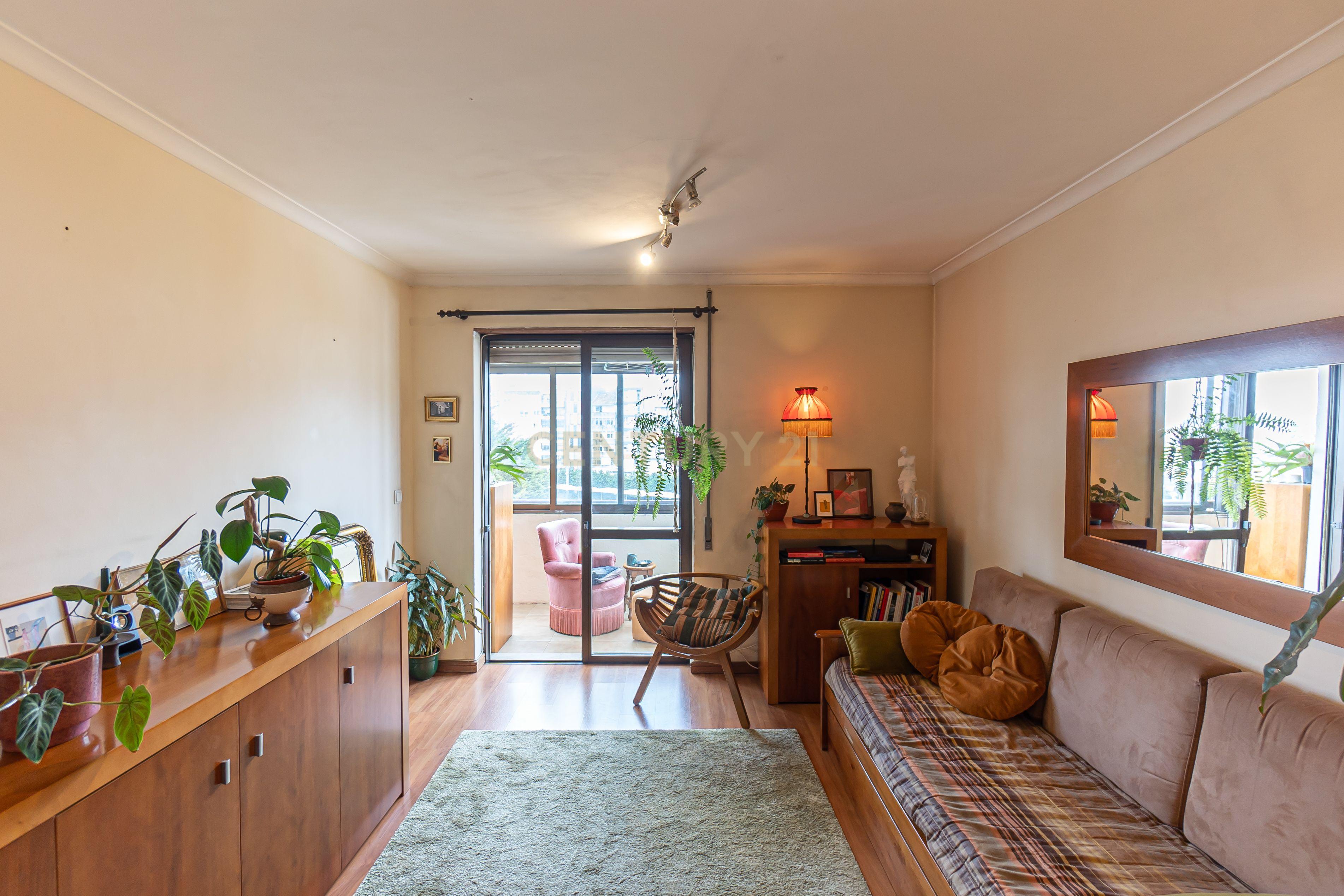 Apartamento T1 com garagem e varanda à Venda – Constituição | Porto Junto ao Vitalis Park (Centro de Treinos FCP) - Image 23