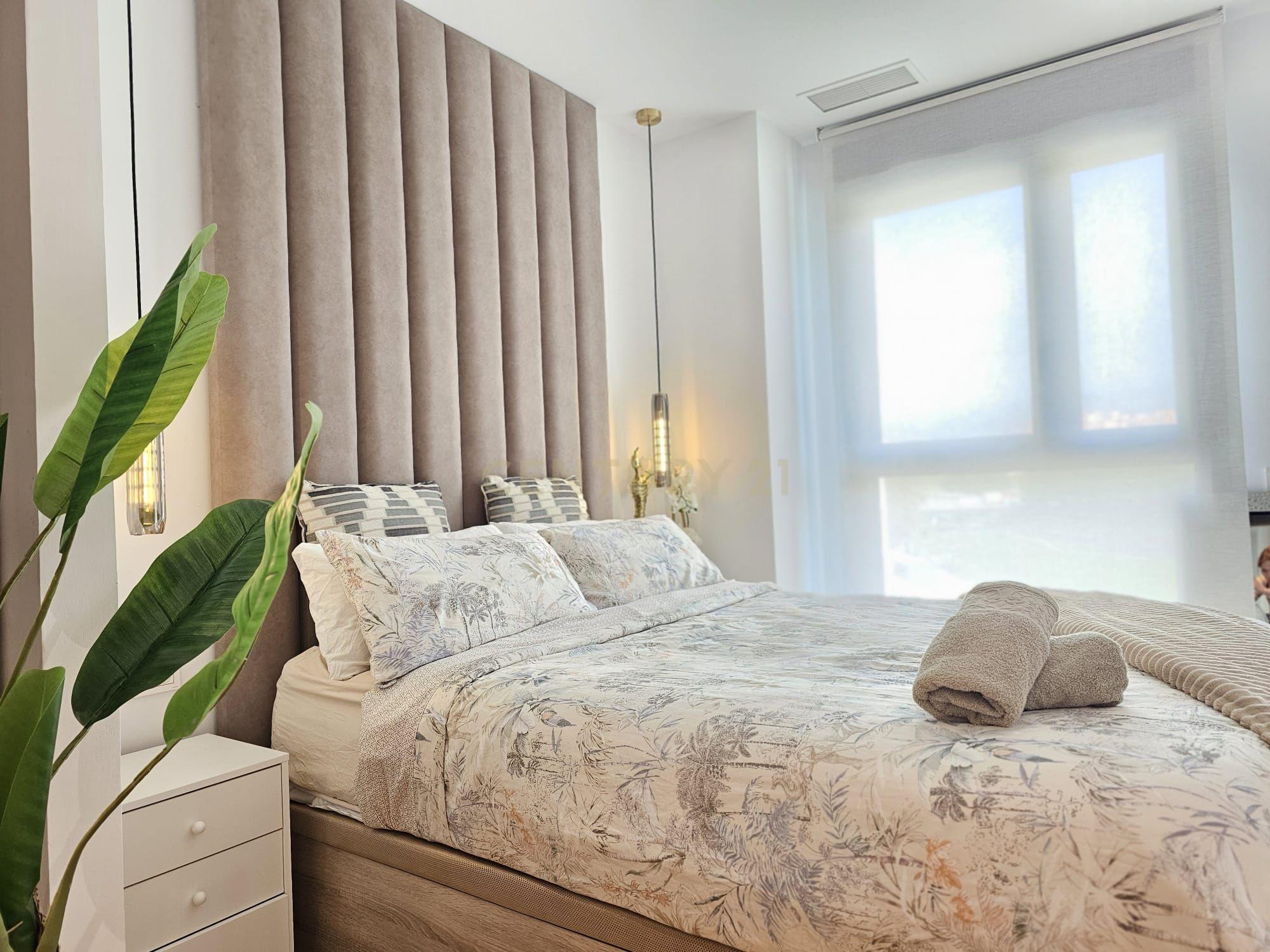 Apartamento Novo em Málaga com 3 Quartos e Despesas Incluídas - Image 4