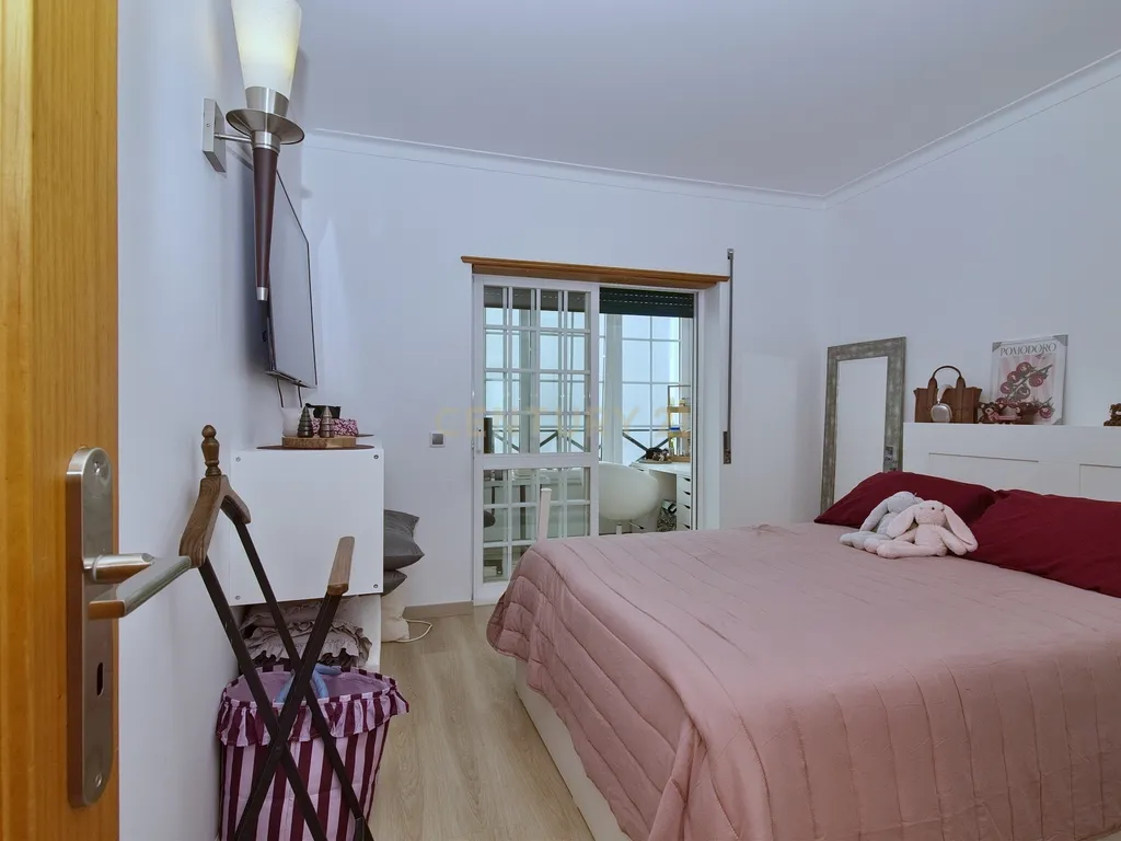 Apartamento Alcabideche com Garagem Box - Image 17