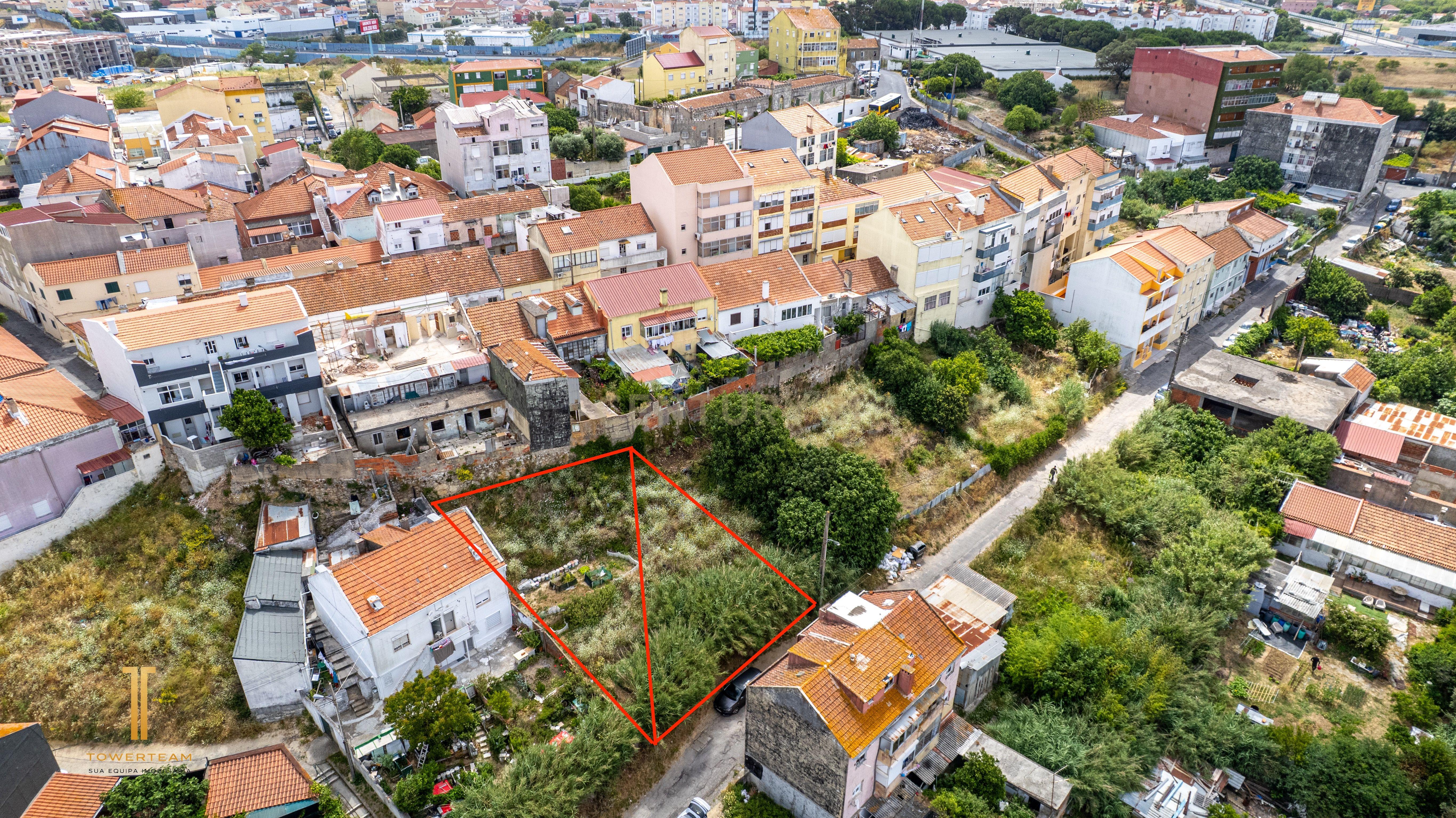 Fotografia 8 de Terreno urbano para venda – 291 m² | Rua Particular à Quinta do Reguengo, Lisboa