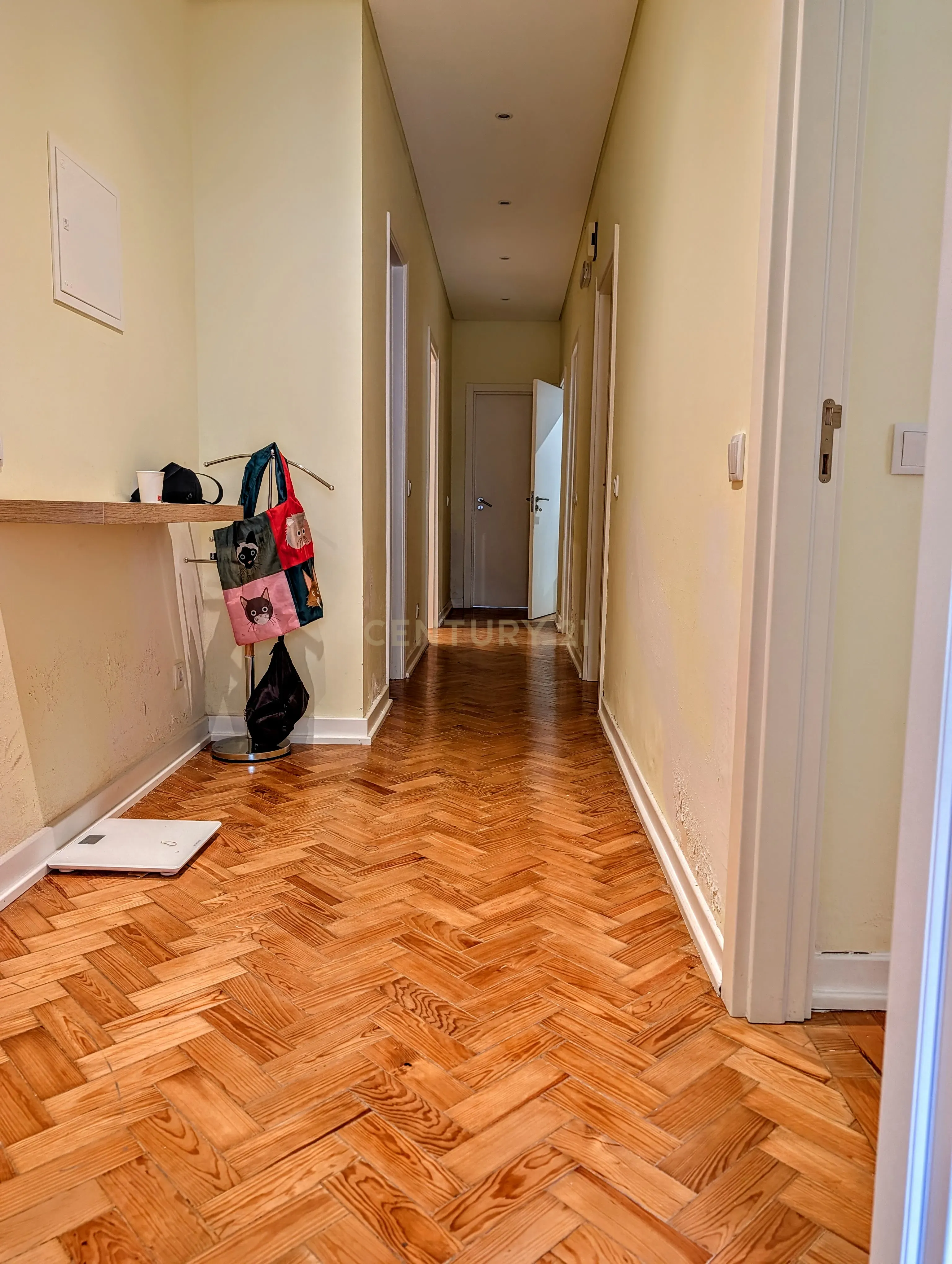 Fotografia 3 de Apartamento T4 para Arrendamento | Localização Central em Faro