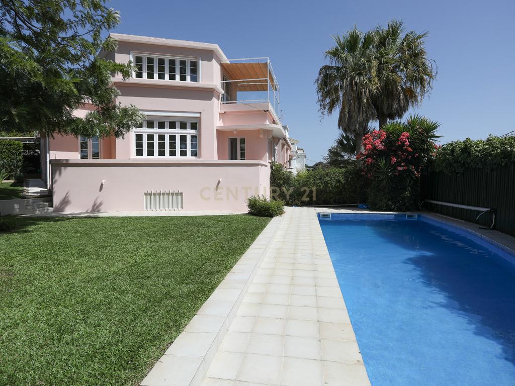 Deslumbrante Moradia T4+1 com Vista Mar e Piscina, Monte Estoril - Image 20