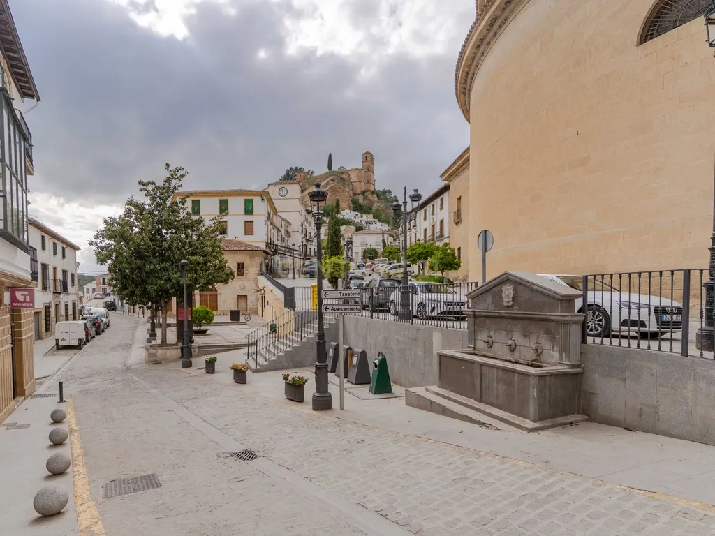 EXCLUSIVA CASA TRADICIONAL CON VISTAS ÚNICAS EN MONTEFRÍO - Image 44