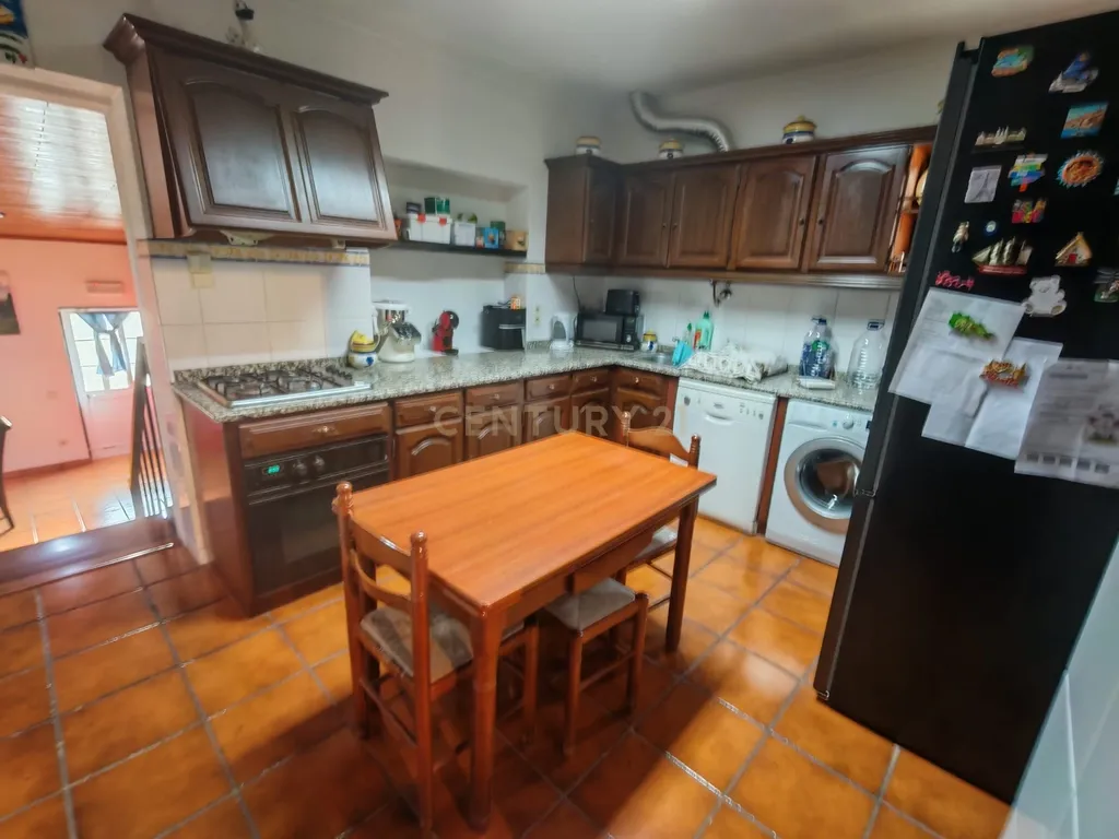 Fantástica Moradia T3 Salgueiro Campo, Castelo Branco - Image 18