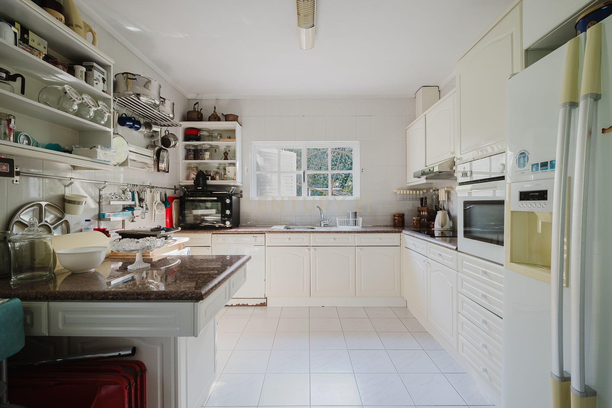 Propriedade Única com 2.400 m² na Maia — Grande Potencial de Rentabilidade - Image 6