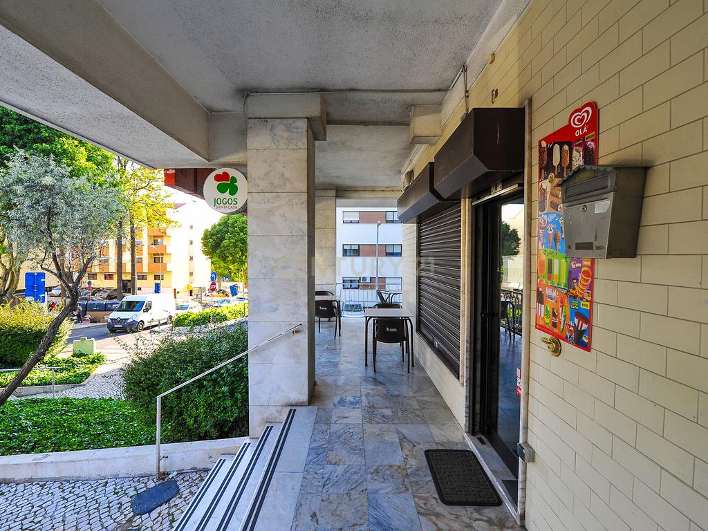 Trespasse de Café-Snack em Carnaxide. Excelente oportunidade de negócio - Image 2