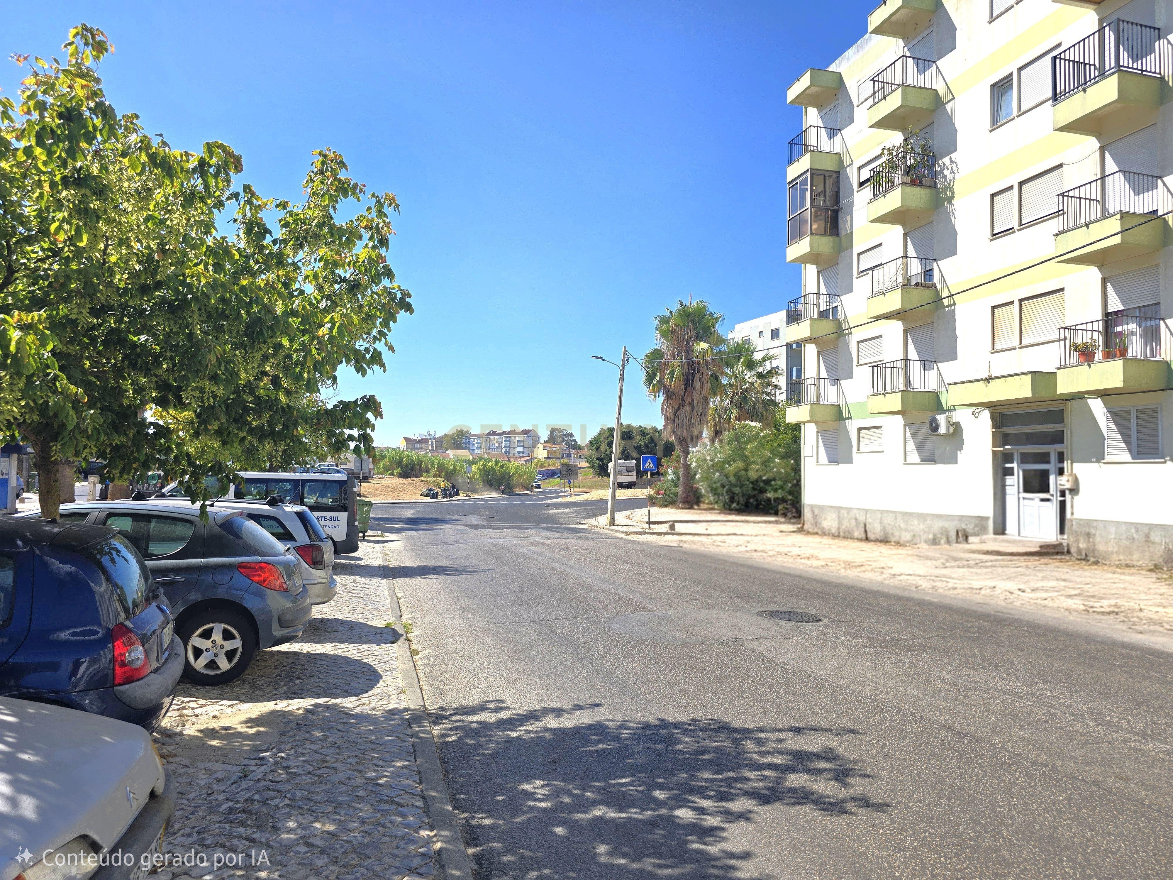 Fotografia 3 de Apartamento T3 com varandas e arrecadação