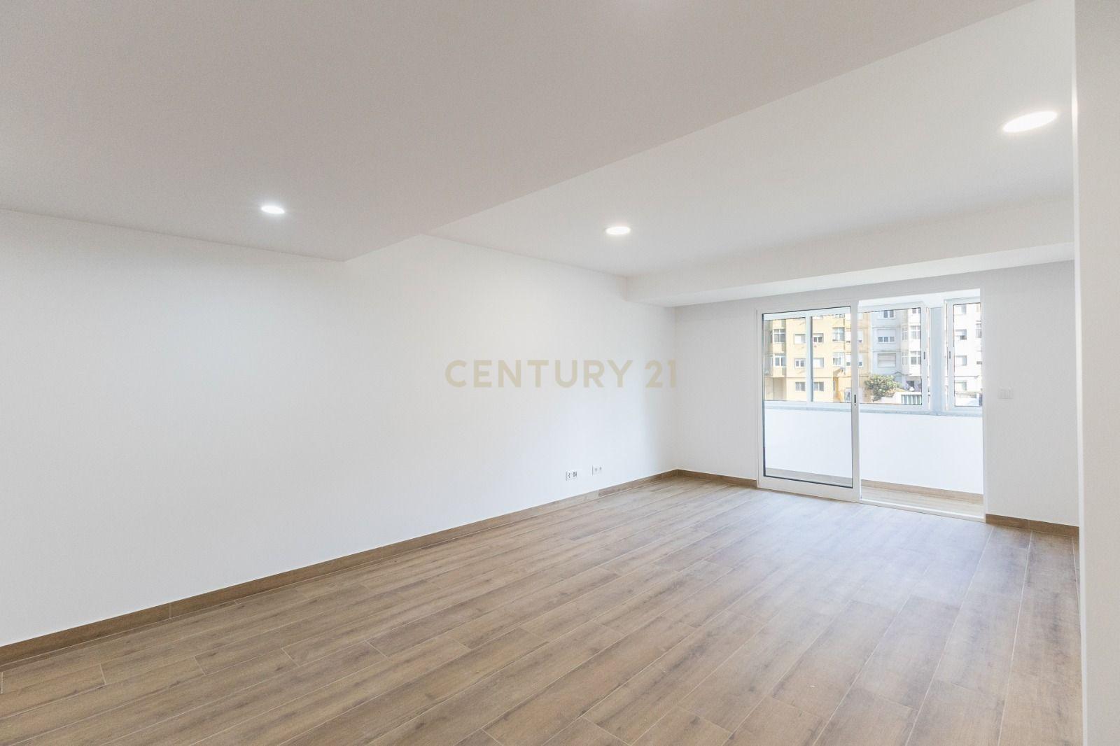 Apartamento T2 à venda em Coimbra (Sé Nova, Santa Cruz, Almedina e São Bartolomeu), Coimbra — foto 4