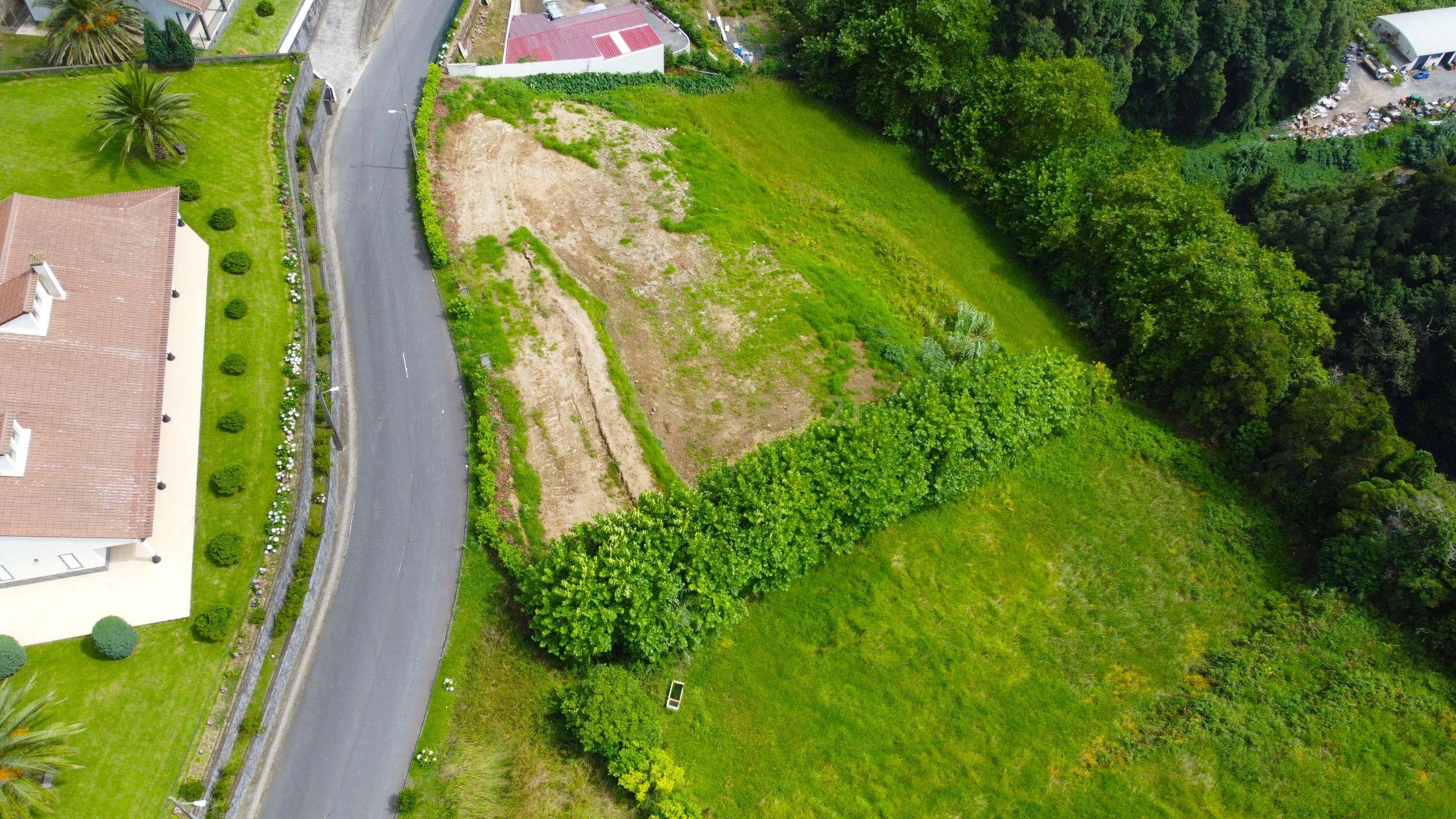 Fotografia 6 de Terreno com vista mar e montanha com projeto aprovado.