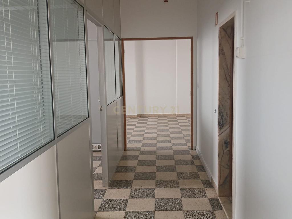 Escritório para arrendamento na Póvoa de Santo Adrião com 134m2 - Image 13