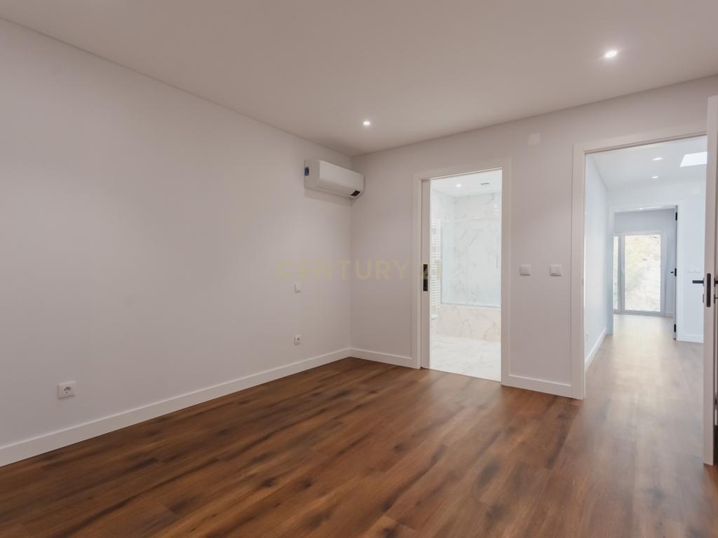 Moradia T3 de excelência no centro de Leiria - Image 23