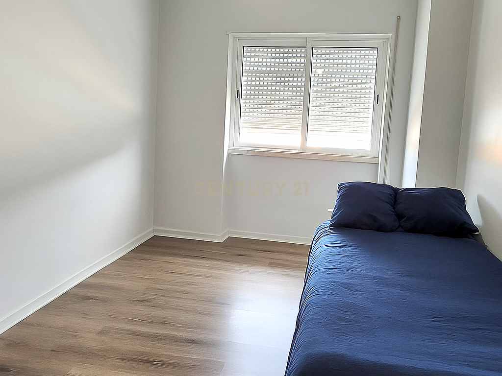 Apartamento T3 mobilado - Almada - Image 18