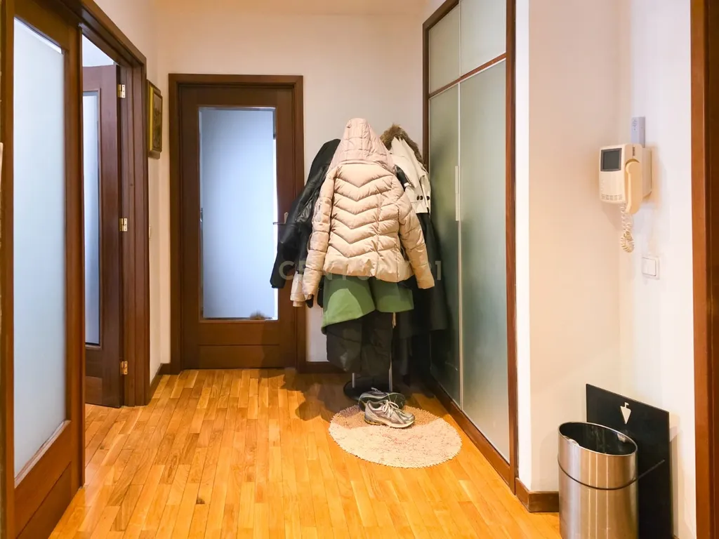 Apartamento T3 no Centro de Paredes – Espaço, Conforto e Localização Privilegiada - Image 5