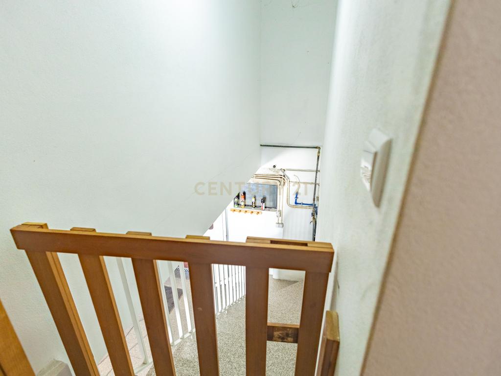 Moradia Renovada em Marco de Canaveses com restaurante no piso inferior - Image 14