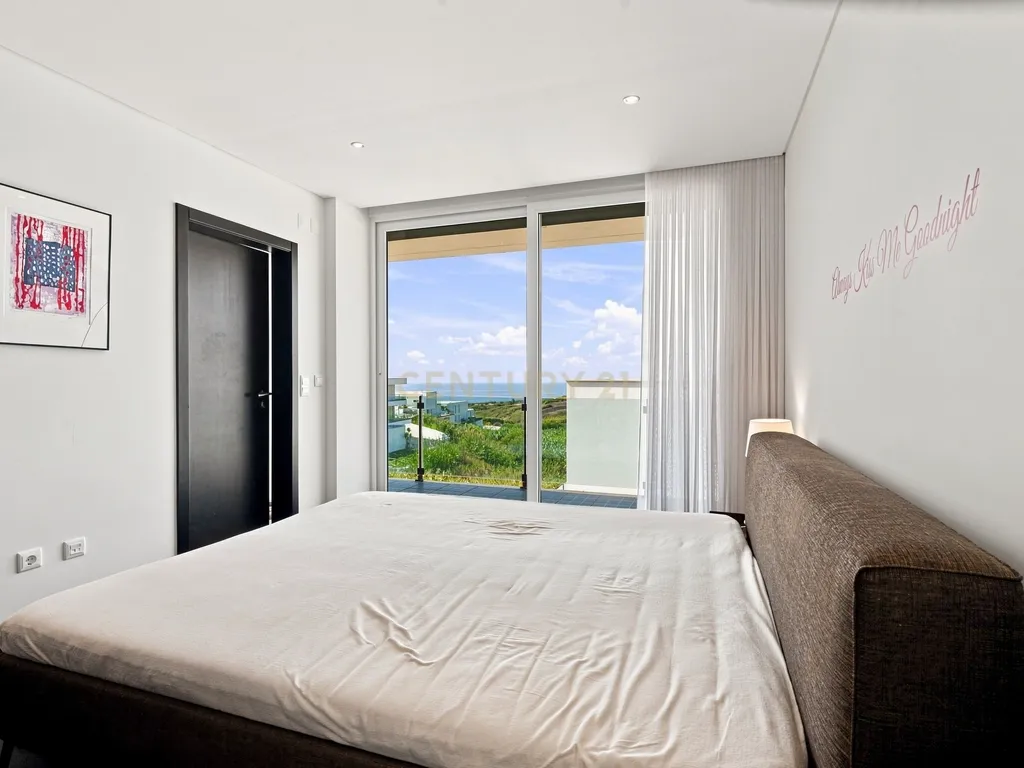 Moradia T4 - Linha de Mar - Lourinhã - Image 45