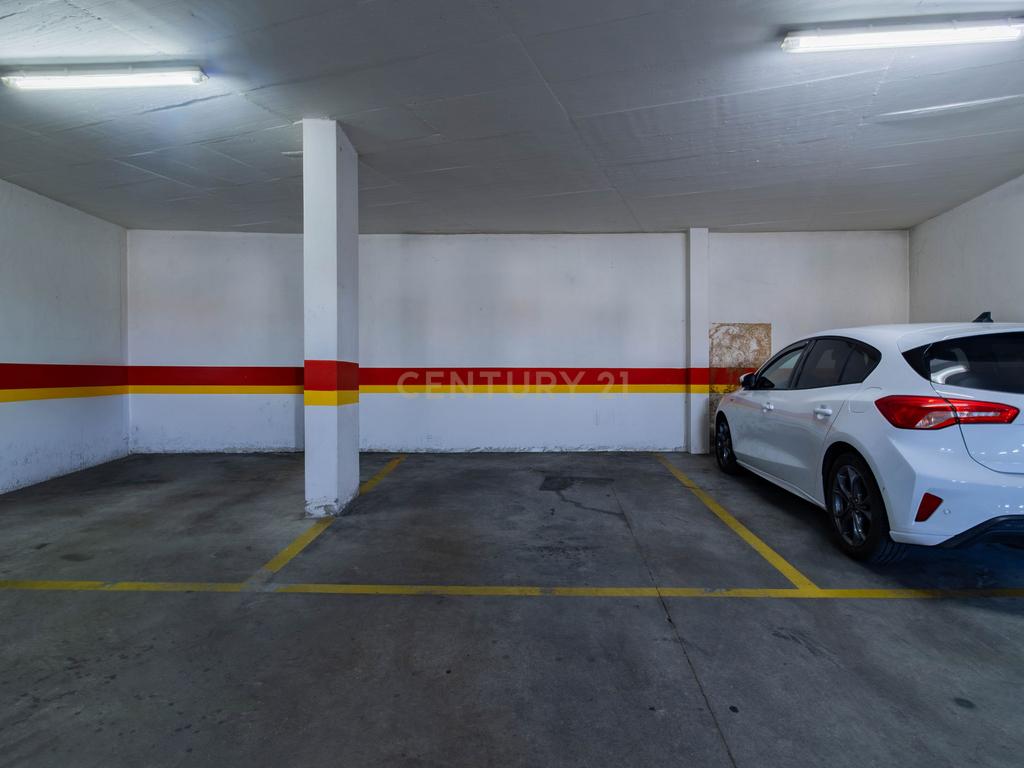 Excelente Apartamento T2 com 2 WC e Garagem - Image 22