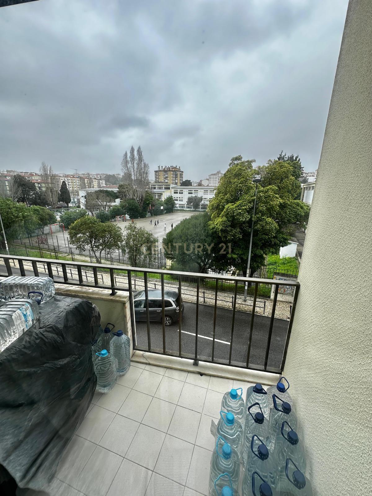 Apartamento T2 em Agualva-Cacém Oportunidade Única por 225.000€ - Image 10