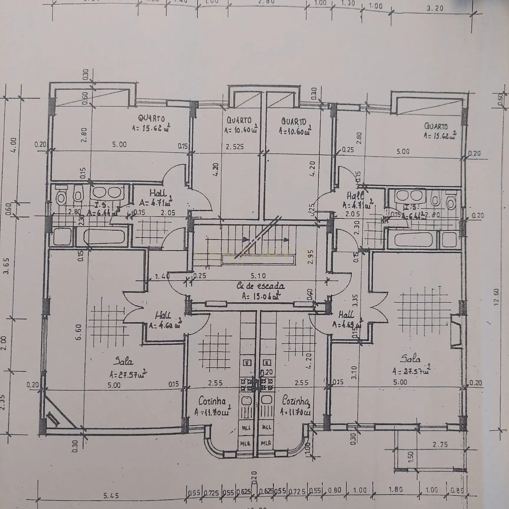 Apartamento T2 na Quinta do Anjo, Setúbal, com Estacionamento e Piscina Comum - Image 28