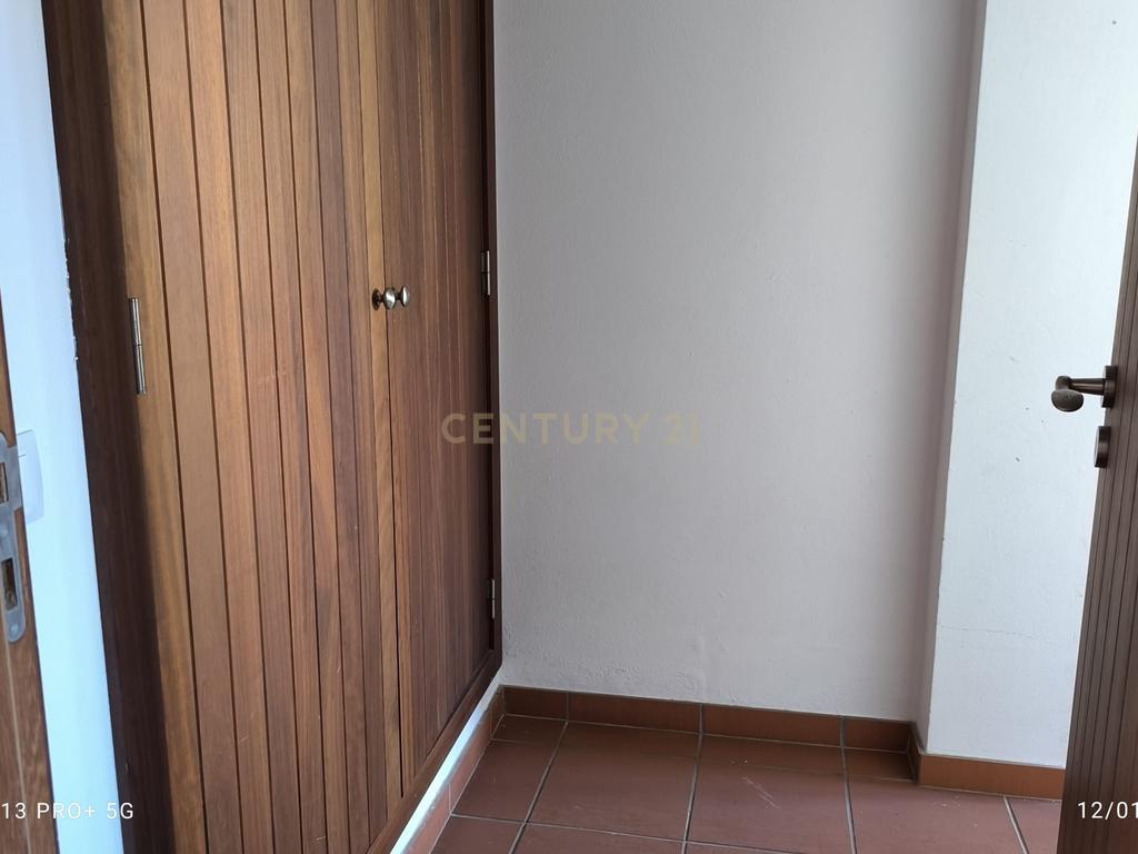 Moradia T2, em banda com terraço e jardim - Image 12