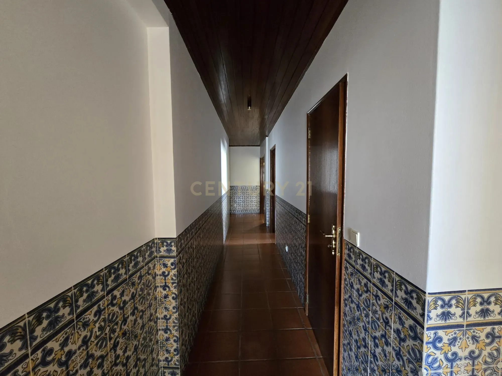 Apartamento T2 no centro de Bragança - Image 7