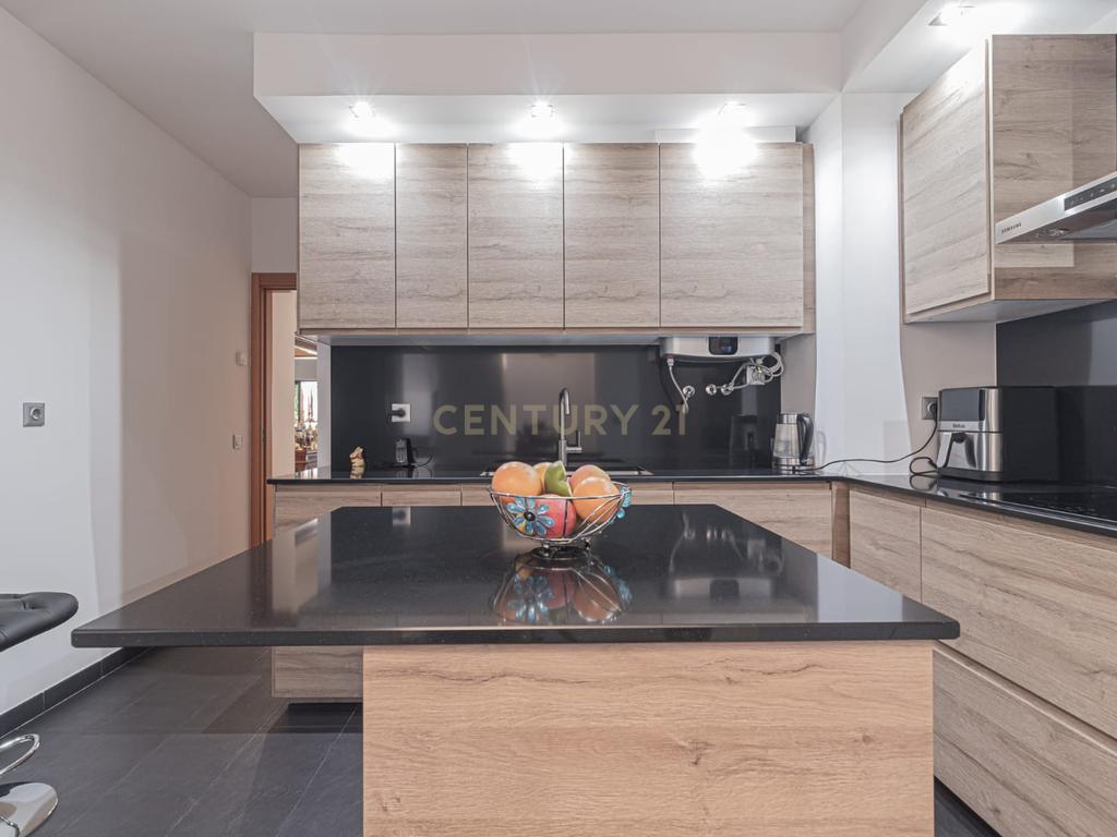 Espaçoso apartamento T3  no Casal Do Marco com Terraço - Image 45