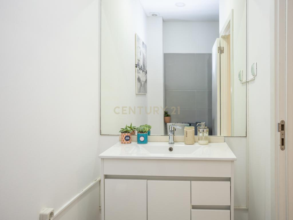 Prédio de Charme Totalmente Renovado no Coração da Baixa de Setúbal – Investimento de Excelência - Image 58
